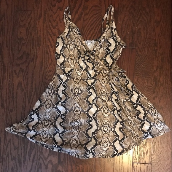 Snake-print romper - Picture 4 of 7